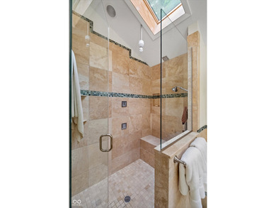 Tucked among mature trees in the highly sought-after South - photo 18