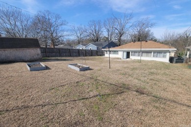 Welcome to 130 Sheridan Rd in North Little Rock-a spacious 3 bed - photo 20