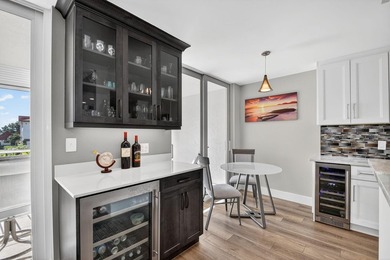 Renovated, move-in ready condo in the highly desirable - photo 20