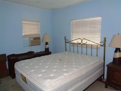 Enjoy lakeside living at its best in this spacious waterfront - photo 21