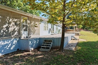 Enjoy lakeside living at its best in this spacious waterfront - photo 28