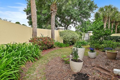 Welcome to 8004 Legend Creek, located within the Sandestin Golf - photo 29