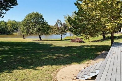 Enjoy lakeside living at its best in this spacious waterfront - photo 30