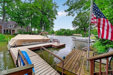 Tucked among mature trees in the highly sought-after South - photo 31