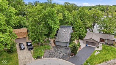 Tucked among mature trees in the highly sought-after South - photo 34