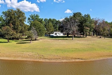 Enjoy lakeside living at its best in this spacious waterfront - photo 34