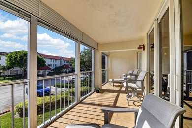 Renovated, move-in ready condo in the highly desirable - photo 41
