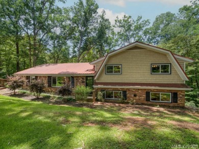 LAKEFRONT Home ready for entertaining! PRESTWOULD Split Level - Lake Other For Sale in Clarksville, Virginia