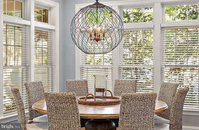 Perfectly positioned in the heart of highly sought-after South - photo 23