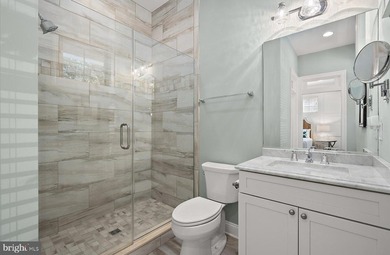 Perfectly positioned in the heart of highly sought-after South - photo 36