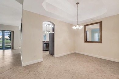 This lake front coach home has a brand-new roof, new AC with - photo 10