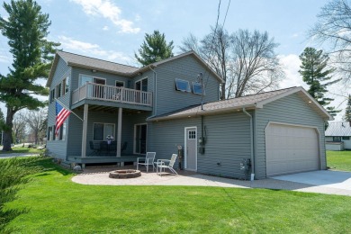 Lake Home For Sale in Houghton Lake, Michigan