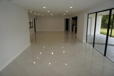 Beautifully remodeled 3-bedroom, 2-bathroom single-family home - photo 6