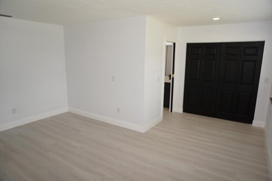 Beautifully remodeled 3-bedroom, 2-bathroom single-family home - photo 8