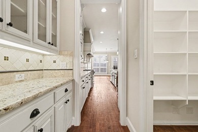 Stunning Huntington Home on Quiet Cul-de-Sac in Somerset at Twin - photo 10