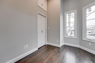 Calling all investors, business owners and house hackers! - photo 11