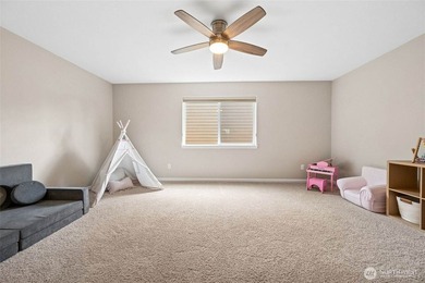 Welcome home to Evergreen Heights! Meticulously maintained and - photo 22