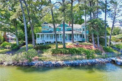 Custom exquisite home situated on a 1.2 acre waterfront - photo 2