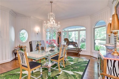 Custom exquisite home situated on a 1.2 acre waterfront - photo 7