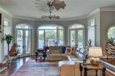Custom exquisite home situated on a 1.2 acre waterfront - photo 10