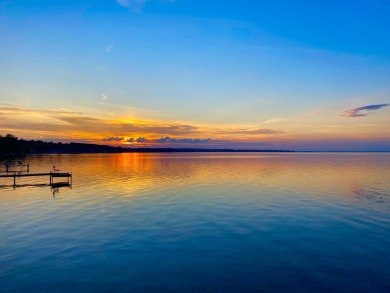 Lake Home For Sale in Houghton Lake, Michigan