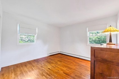 Welcome to 3 Woodbine Lane, nestled in the highly sought-after - photo 22