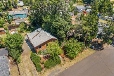 Timeless charm meets modern updates in this well-maintained - photo 25