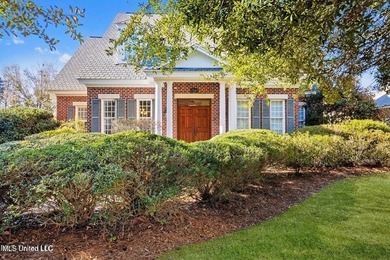 Custom built home in Florence Gardens, an extremely well laid - photo 2