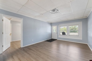 Welcome to this charming, move-in ready home in the heart of - photo 4