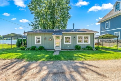 Messenger Lake Home For Sale in Coldwater Michigan