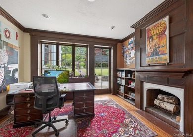 Impeccable construction, a gracious layout, and idyllic - photo 13