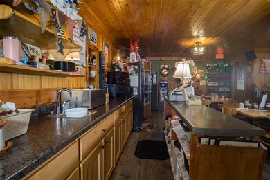 Own your own restaurant! Commercial property with a successful - photo 13