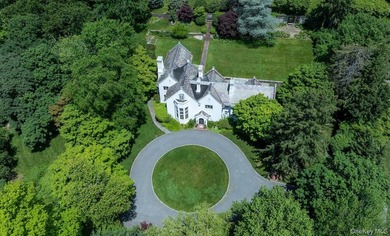 Impeccable construction, a gracious layout, and idyllic - photo 15