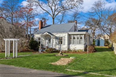 (private lake, pond, coastal) Home For Sale in Mastic New York