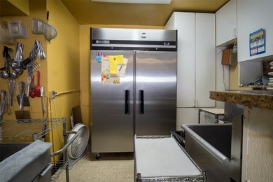 Own your own restaurant! Commercial property with a successful - photo 22
