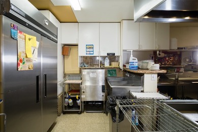 Own your own restaurant! Commercial property with a successful - photo 23