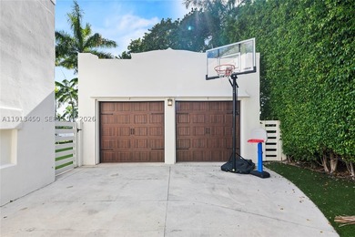 Magnificent mediterranean on private La Gorce Golf Course. Fully - photo 26