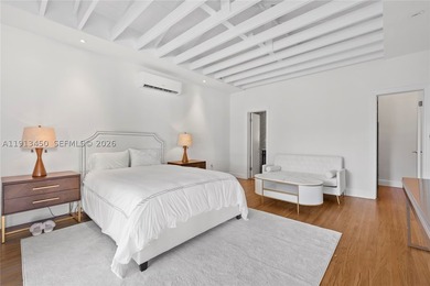 Magnificent mediterranean on private La Gorce Golf Course. Fully - photo 27
