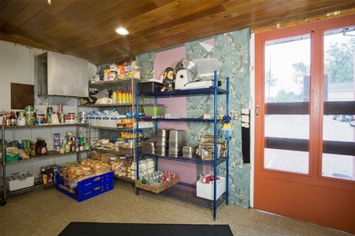 Own your own restaurant! Commercial property with a successful - photo 27