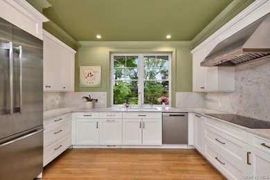 Impeccable construction, a gracious layout, and idyllic - photo 28