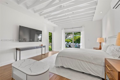 Magnificent mediterranean on private La Gorce Golf Course. Fully - photo 32