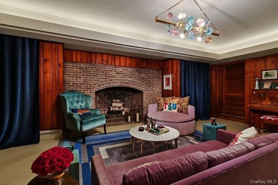 Impeccable construction, a gracious layout, and idyllic - photo 44