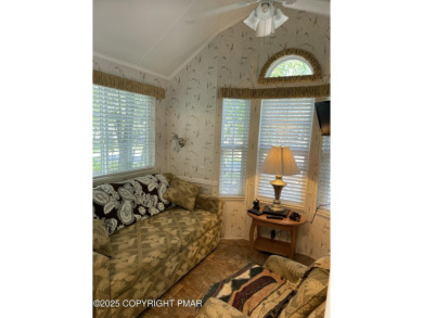 Charming 2015 36' Chariot recreational unit - Your Perfect