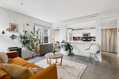 Welcome to St. George Place in the heart of Mount Pleasant. This - photo 7