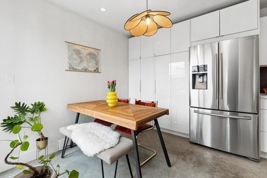 Welcome to St. George Place in the heart of Mount Pleasant. This - photo 10