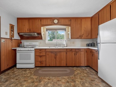 Conveniently located just minutes from downtown Warsaw, local - photo 13