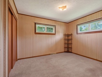 Conveniently located just minutes from downtown Warsaw, local - photo 21