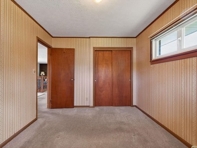 Conveniently located just minutes from downtown Warsaw, local - photo 23