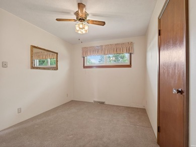 Conveniently located just minutes from downtown Warsaw, local - photo 24