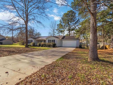 Lake Cooley Home For Sale in Wellford South Carolina